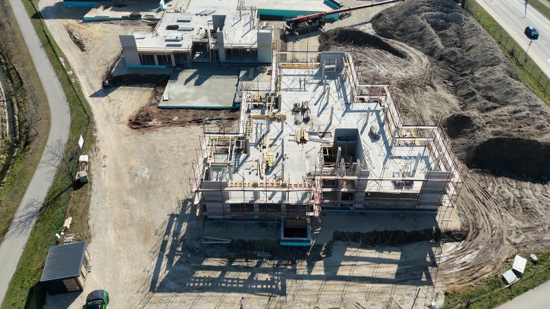 [GALERIA10]Építkezés 