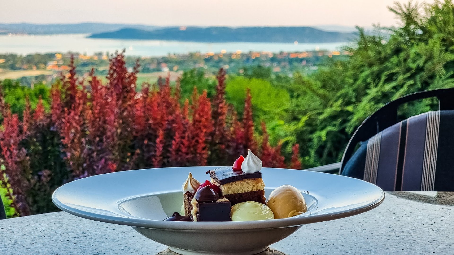A luxus életstílus Balatonfüreden: fine dining, yachtklub és exkluzív programok A luxus életstílus Balatonfüreden: fine dining, yachtklub és exkluzív programok